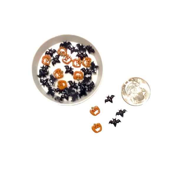 🎃🆕 Halloween Bat & Pumpkin Flat Back Nail Charms - Picture 2 of 8